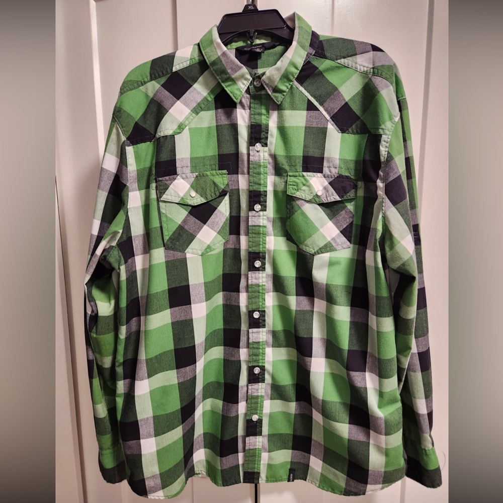 Men’s Button Down Flannel - XL